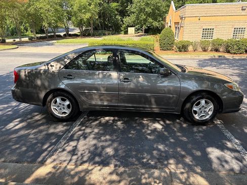Used 2002 Toyota Camry LE FWD image 4