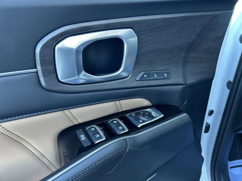 New 2026 Kia Sorento SX Prestige w/ Olive Brown Leather Package image 19