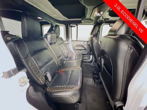 Used 2021 Jeep Wrangler Unlimited Sahara AWD/4WD image 28