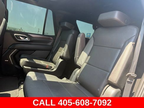 Used 2022 Chevrolet Tahoe Z71 w/ Luxury Package AWD/4WD image 13