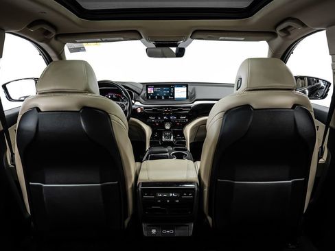 Used 2022 Acura MDX SH-AWD w/ Technology Package image 19