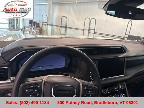Used 2023 GMC Yukon Denali w/ Max Trailering Package image 15