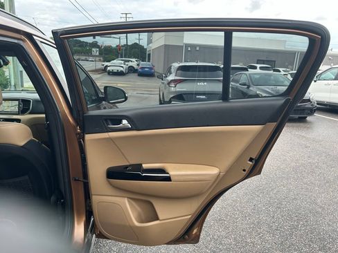 Used 2018 Kia Sportage SX FWD image 16