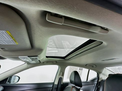 Used 2024 Nissan Sentra SR w/ SR Premium Package image 24