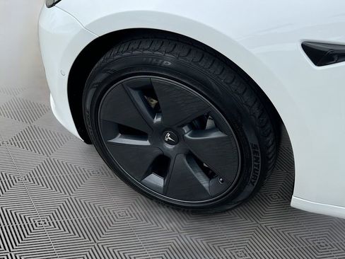 Used 2022 Tesla Model 3 Long Range AWD/4WD image 27
