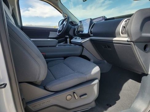 New 2026 Ford Expedition Max Active image 17