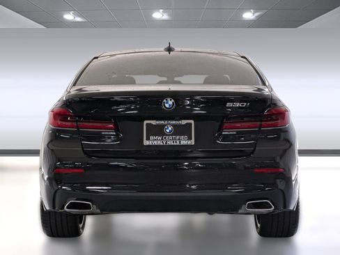 Certified 2023 BMW 530i w/ Convenience Package image 9