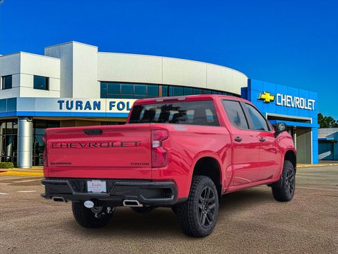 New 2026 Chevrolet Silverado 1500 Custom Trail Boss w/ LPO, Dark Essentials Package AWD/4WD image 7