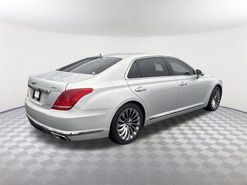 Used 2019 Genesis G90 3.3T Premium image 5