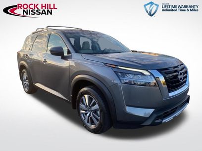 Used 2024 Nissan Pathfinder SL
