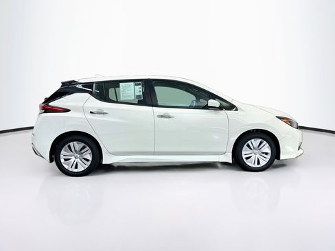 Used 2025 Nissan Leaf S FWD image 10