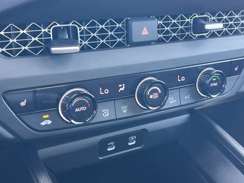 Used 2023 Honda Accord EX image 14