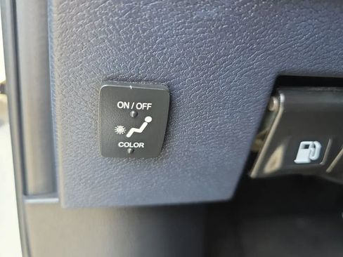 Used 2021 Nissan Kicks SR w/ Interior Electronics Package image 32