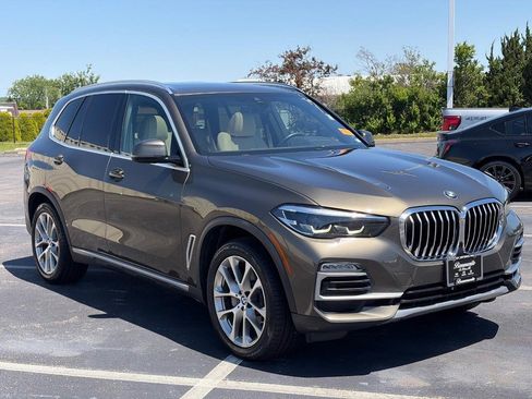 Used 2020 BMW X5 xDrive40i w/ Convenience Package AWD/4WD image 3