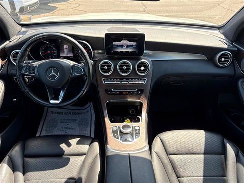 Used 2019 Mercedes-Benz GLC 300 4MATIC image 10