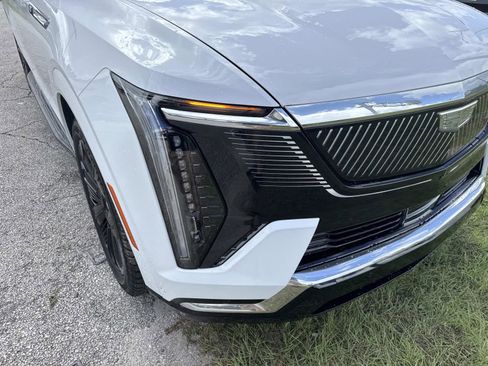 New 2025 Cadillac Escalade IQ Luxury 1 image 3
