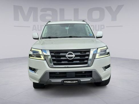 Used 2022 Nissan Armada SL w/ Captain's Chairs Package AWD/4WD image 8