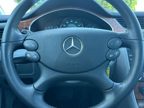 Used 2006 Mercedes-Benz CLS 500 image 21