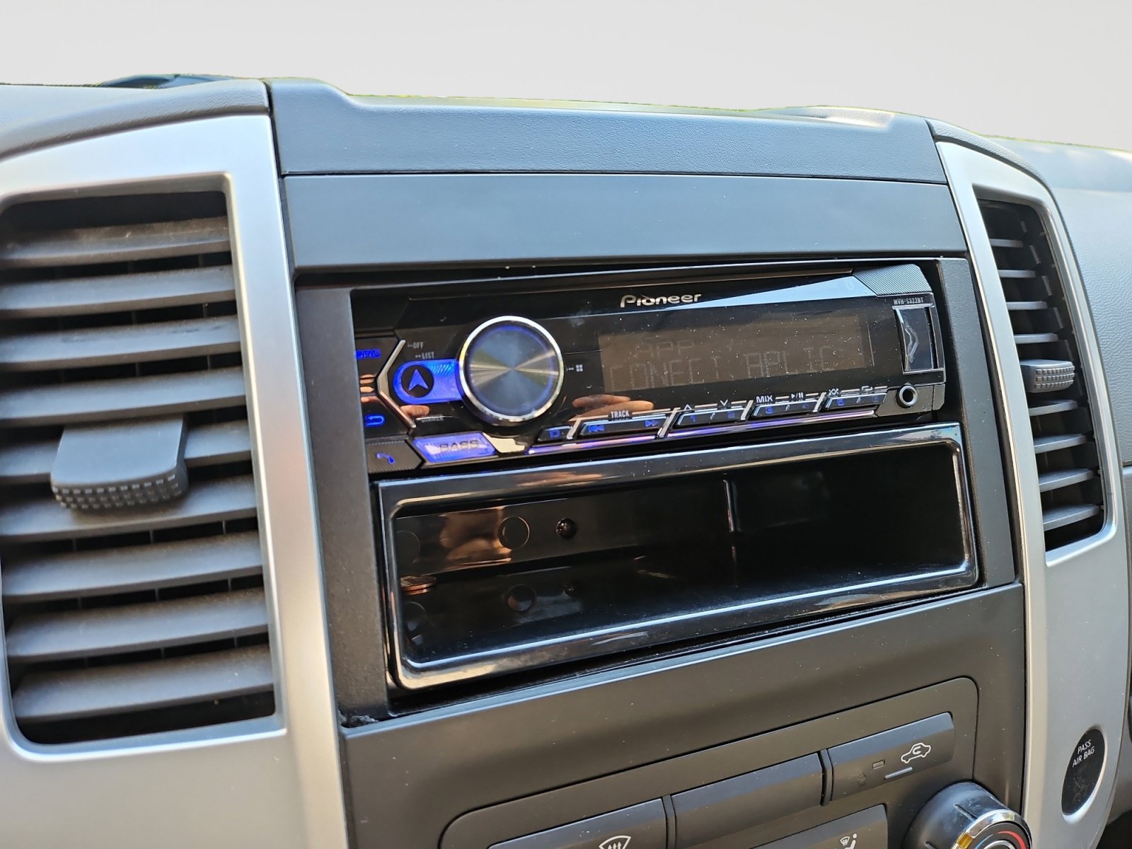 Used 2016 Nissan Frontier S w/ S Preferred Package RWD image 26