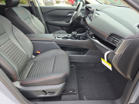 New 2026 Nissan Rogue Rock Creek image 20