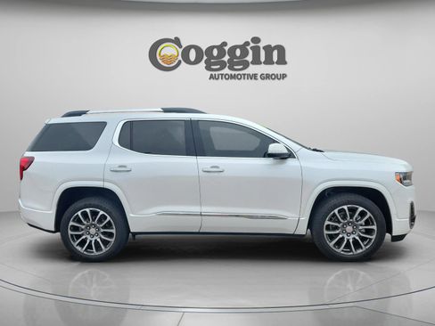 Used 2021 GMC Acadia Denali w/ Denali Technology Package image 5