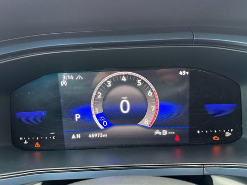 Used 2022 Volkswagen Taos SE image 13