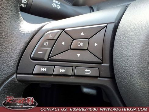 Used 2024 Nissan Altima 2.5 S FWD image 17