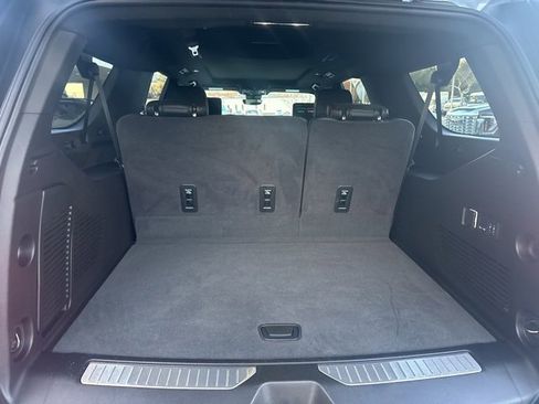 Used 2024 GMC Yukon XL Denali w/ Denali Reserve Package image 30