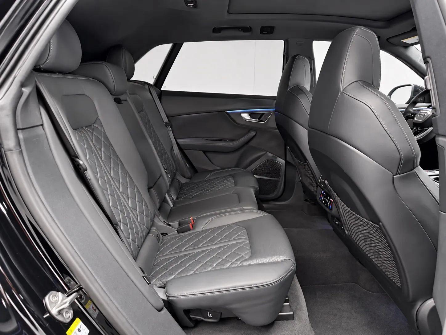 Used 2021 Audi SQ8 Prestige w/ Prestige Package AWD/4WD image 22