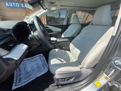 Used 2026 Toyota Camry XLE w/ Premium Plus Package FWD image 21