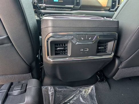 New 2026 Chevrolet Silverado 2500 High Country w/ High Country Premium Package AWD/4WD image 6
