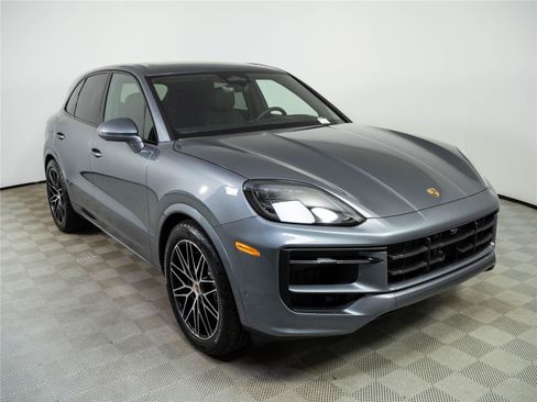 New 2026 Porsche Cayenne S AWD/4WD image 27