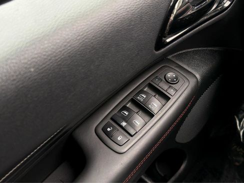 Used 2024 Dodge Durango GT image 11