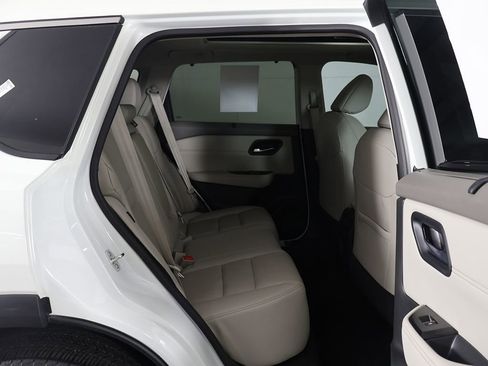 Used 2023 Nissan Rogue SL w/ SL Premium Package FWD image 32