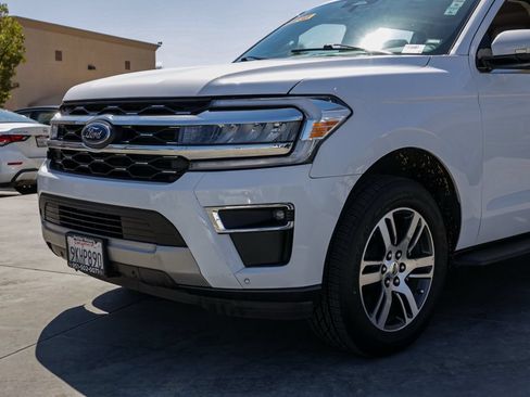 Used 2024 Ford Expedition Max Limited RWD image 10