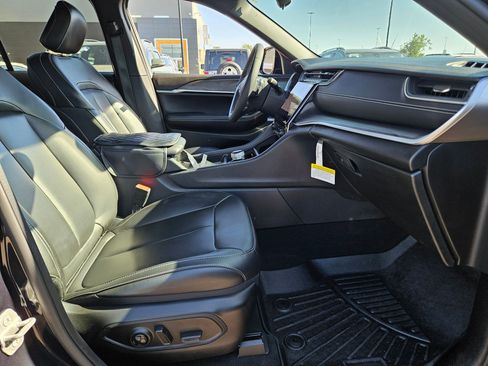 Used 2024 Jeep Grand Cherokee Limited RWD image 26