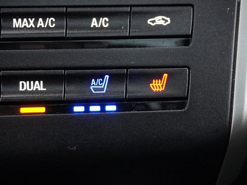 Used 2019 Lincoln MKC Reserve w/ MKC Climate Package image 55