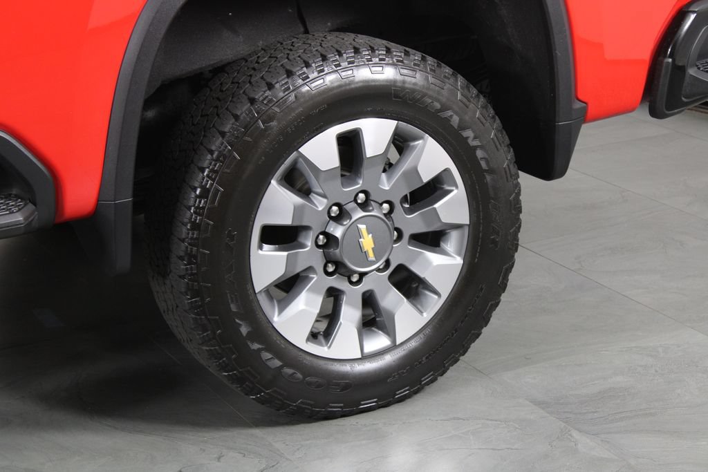 Used 2024 Chevrolet Silverado 2500 Custom w/ Custom Convenience Package AWD/4WD image 13