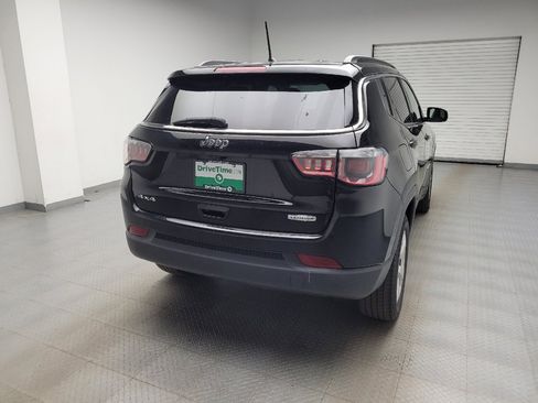 Used 2017 Jeep Compass Latitude AWD/4WD image 7