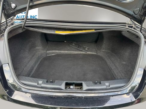 Used 2016 Ford Taurus SEL FWD image 22