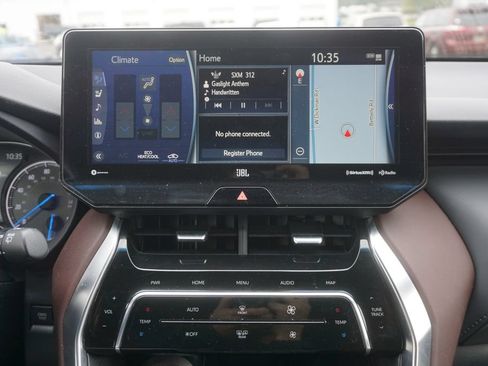 Used 2022 Toyota Venza Limited AWD/4WD image 13
