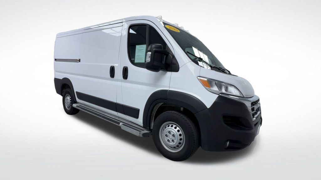 Used 2025 RAM ProMaster 2500 w/ U-Haul Equipment Group FWD image 2