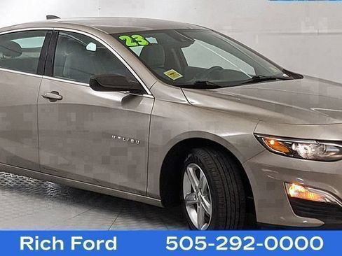 Used 2023 Chevrolet Malibu LS FWD image 1