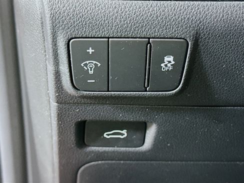 Used 2025 Kia K5 LXS image 17