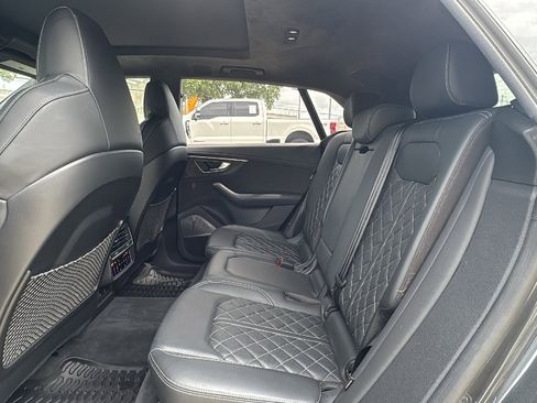 Used 2022 Audi SQ8 Prestige AWD/4WD image 15