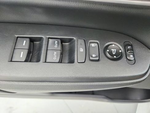 Used 2020 Honda CR-V EX-L image 30