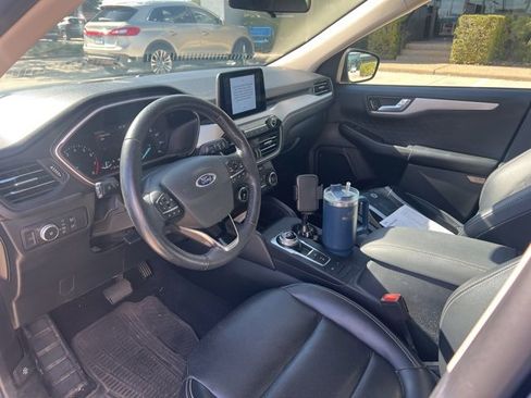 Used 2020 Ford Escape SEL image 10