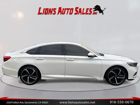Used 2018 Honda Accord Sport image 4