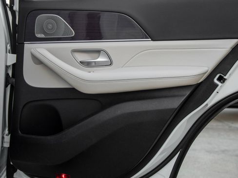 Used 2023 Mercedes-Benz GLE 450 GLE 450 image 36