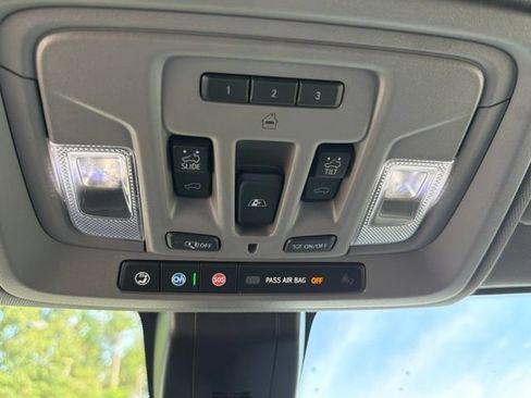 Used 2021 GMC Sierra 1500 Denali w/ Denali Ultimate Package AWD/4WD image 55